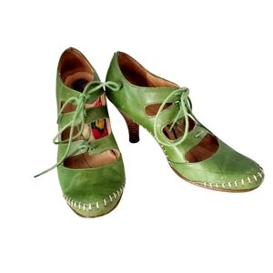 Terra Plana Artisan Design Handcrafted Green Leather Lace Up Heels Size 39/8